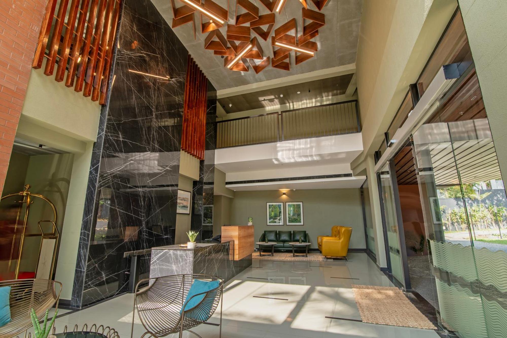 Hotel Sterling Athirappilly Kallana Exterior foto